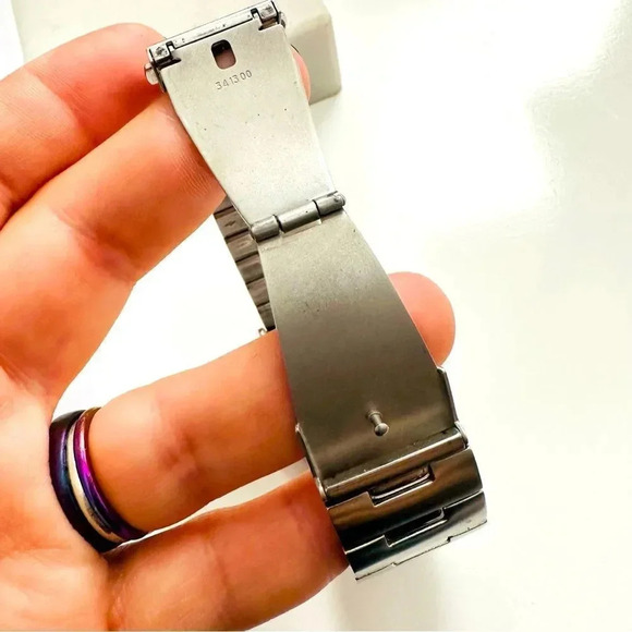 DKNY Stainless Steel With Pave Rhinestone/Crystal Watch Style 3495 - Picture 4 of 6